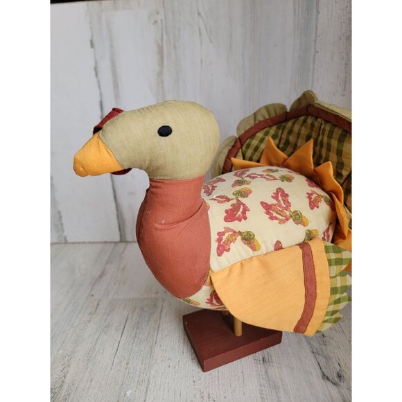 Hallmark plush stuffed Centerpiece Turkey Thanksgiving home decor fall - Picture 2 of 8